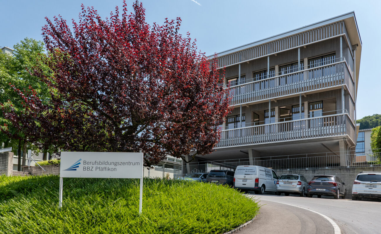 Kanton Schwyz, Schulgebäude für Pflegeberufe BBZ, Pfäffikon