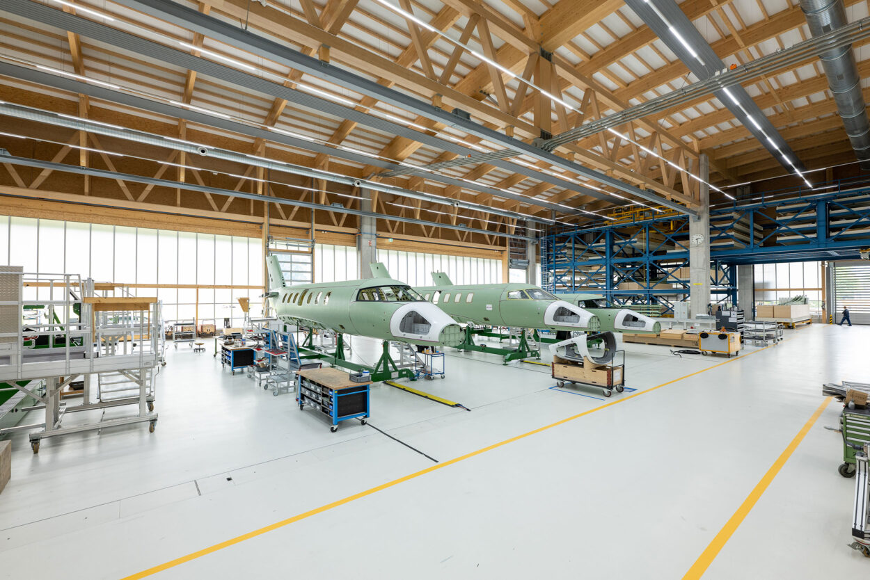 Kompetenzcenter, Pilatus Flugzeugwerke AG, Buochs NW, Industrie- und Gewerbebau, Architektur
