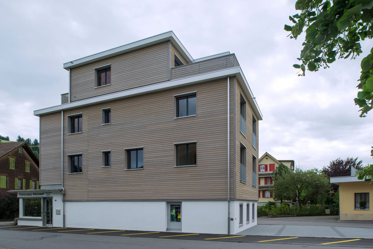 Wohnhaus, Sanierung und Neuaufbau, Unterägeri ZG, Umbau