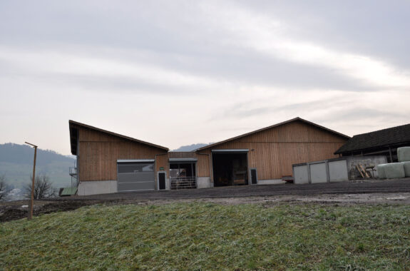Aufzuchtstall mit Remise, Buchrain LU