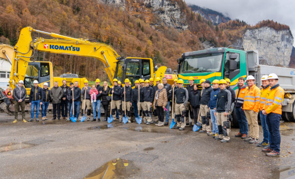 Büro-, Werk- und Lagergebäude, Enertech AG, Schattenhalb BE, Spatenstich