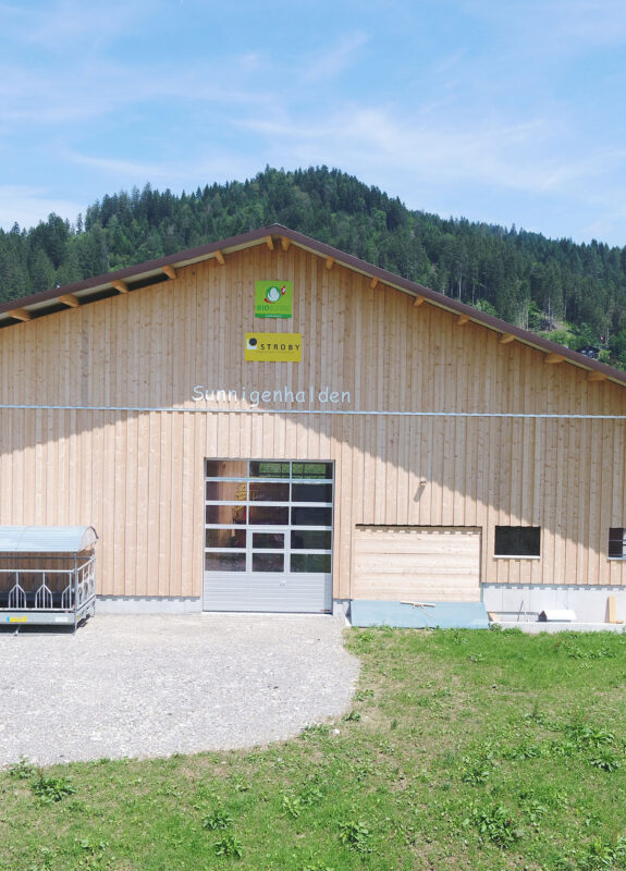 Laufstall mit Futterlagerung, Willerzell SZ