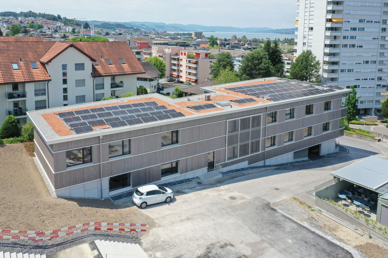 Schulgebäude für Pflegeberufe BBZ, Kanton Schwyz, Pfäffikon SZ, Industrie- und Gewerbebau, Holzbauaufträge