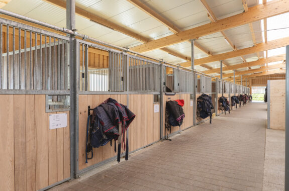 Reitanlage, Tägerig AG