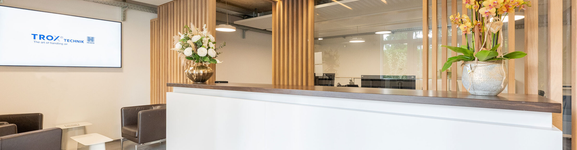 Produktionshalle mit Büroräumlichkeiten, TROX HESCO Schweiz AG, Rüti ZH