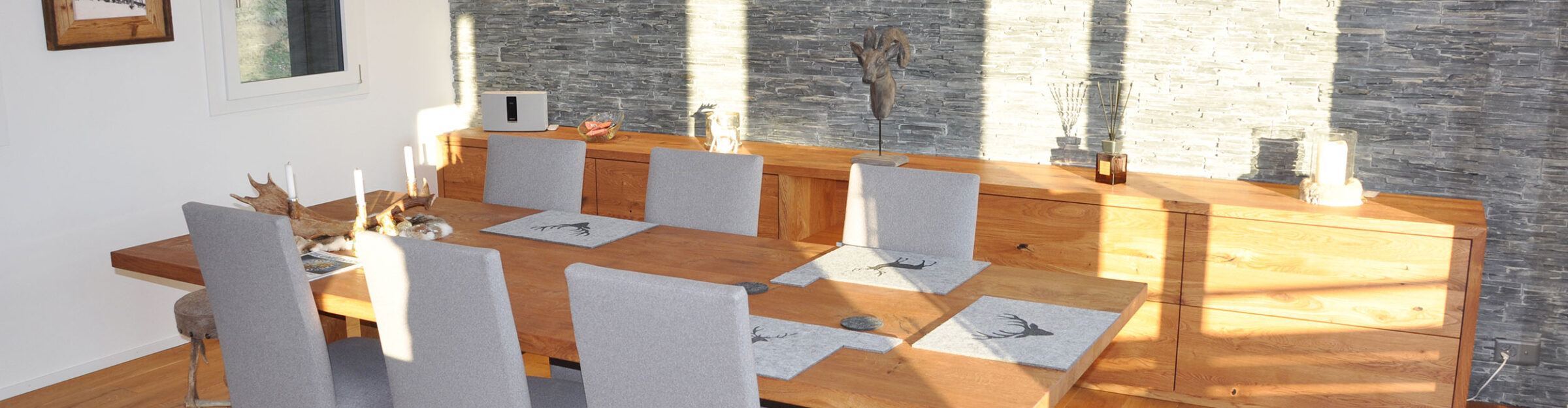 Innenausbau, Möbel, Tische