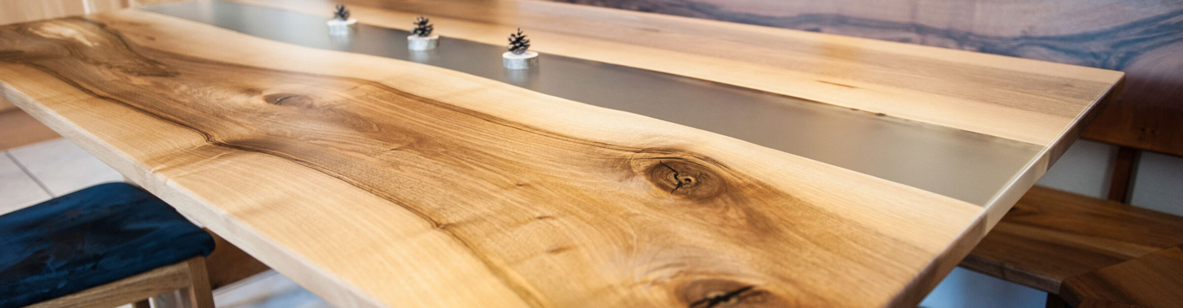 Innenausbau, Möbel, Tische