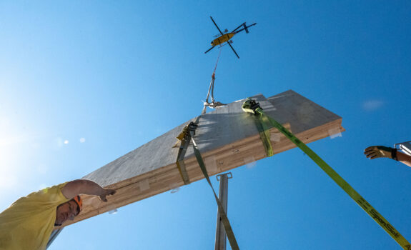 Ferienhaus, Umbau, Brunnen SZ, Aufrichten
