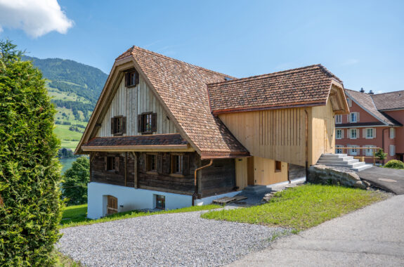 Umbau Trotte zu Wohnungen, Küssnacht am Rigi Umbau Trotte zu Wohnungen, Küssnacht am Rigi