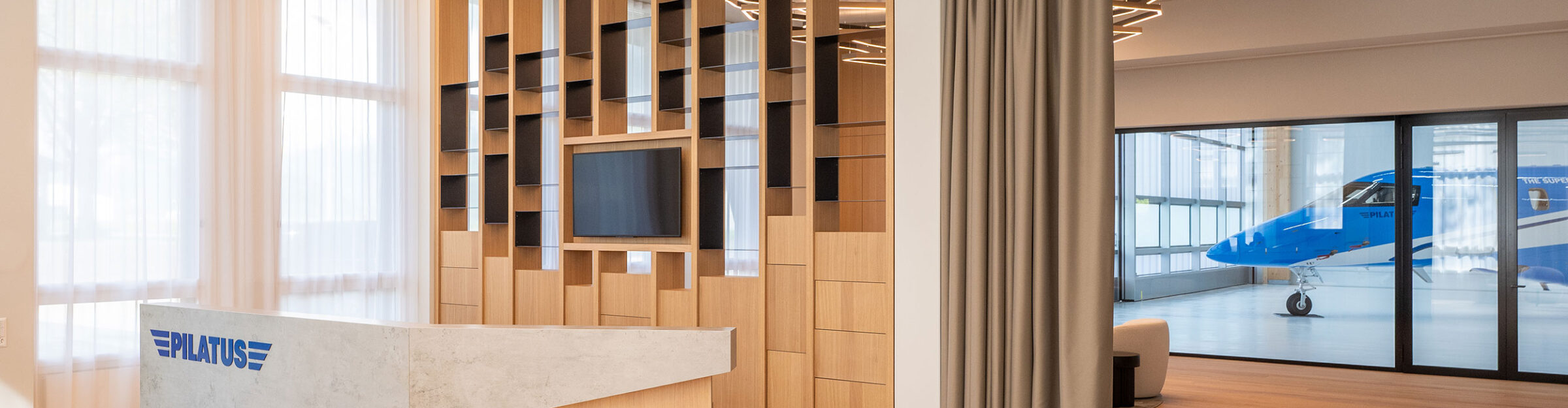 Gewerbegebäude, Pilatus Flugzeugwerke AG, Buochs NW