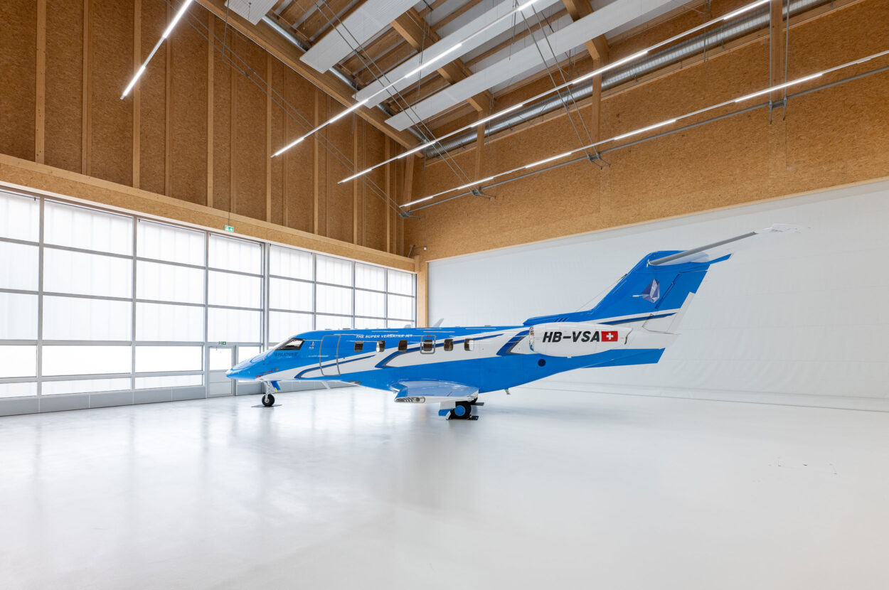 Gewerbegebäude, Pilatus Flugzeugwerke AG, Buochs NW