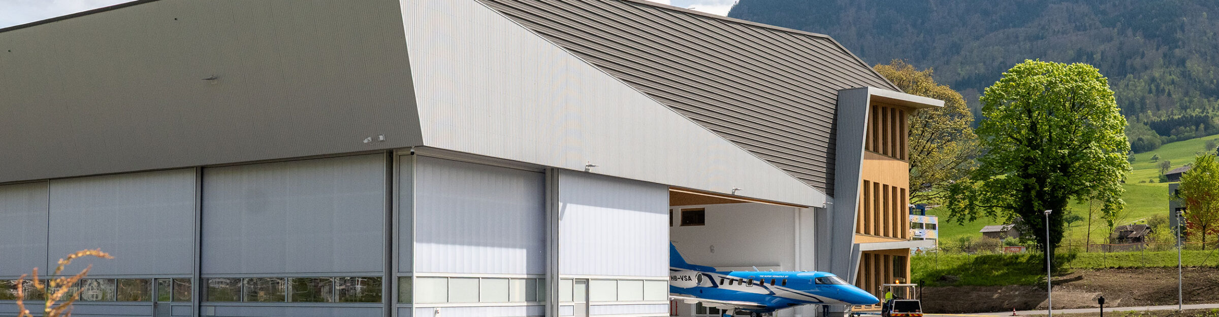 Gewerbegebäude, Pilatus Flugzeugwerke AG, Buochs NW