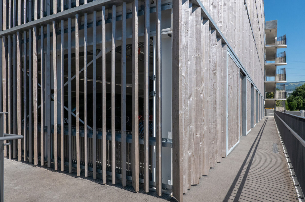 Strüby News Mobility Hub Zug in elegantem Holzkleid