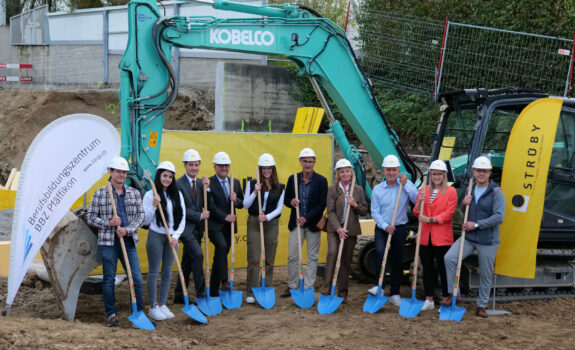 Schulgebäude BBZG, Pfäffikon SZ, Spatenstich