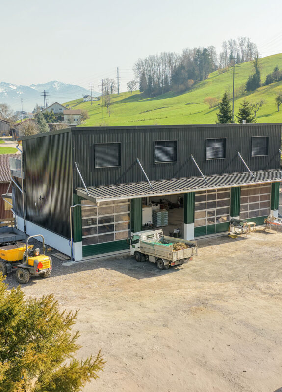 Gewerbegebäude, Rosafio Giovanni Gartenbau, Altendorf SZ
