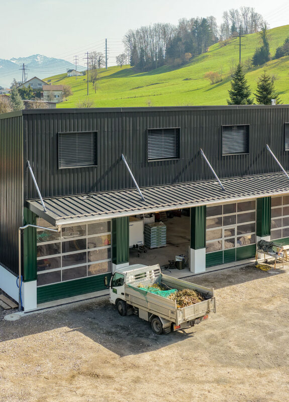 Gewerbegebäude, Rosafio Giovanni Gartenbau, Altendorf SZ