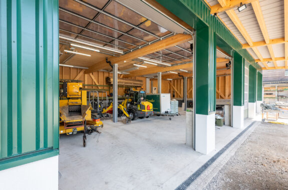 Gewerbegebäude, Rosafio Giovanni Gartenbau, Altendorf SZ