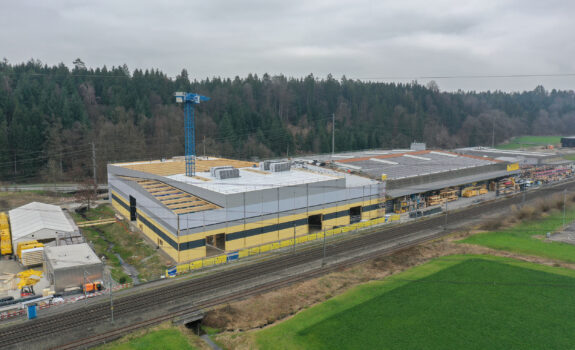 Produktionszentrum Erweiterung, Strüby Holzbau AG, Root LU, Aufgerichtet