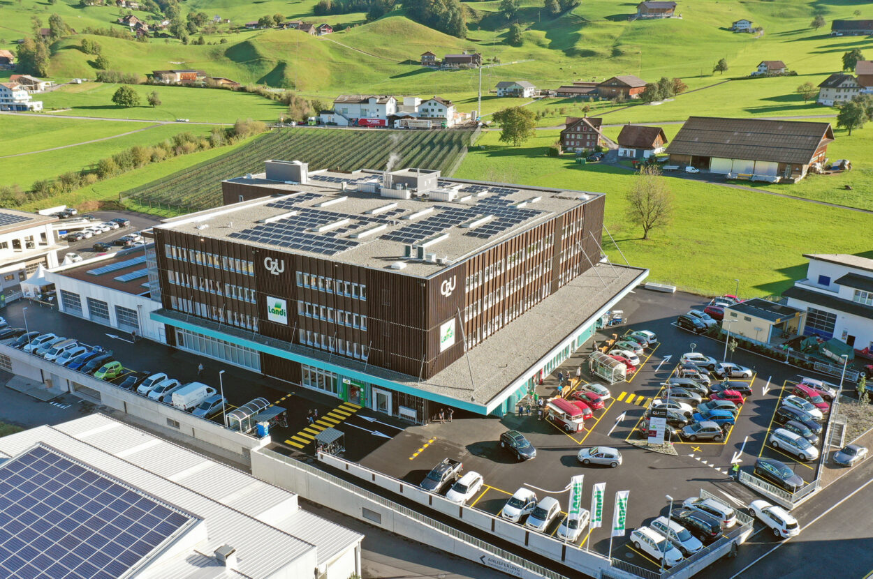 Geschäftszentrum Urmiberg GZU, Seewen SZ, Eröffnung