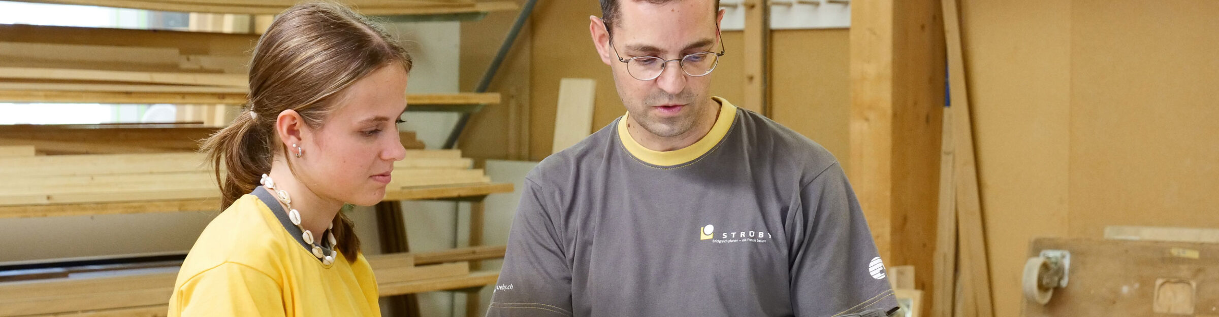 Strüby Unternehmungen Jobs Stelleninserat Produktionsleiter Schreinerei Slider