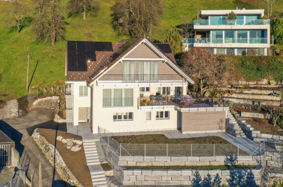 Einfamilienhaus mit Einliegerwohnung, Sanierung, Schwyz SZ