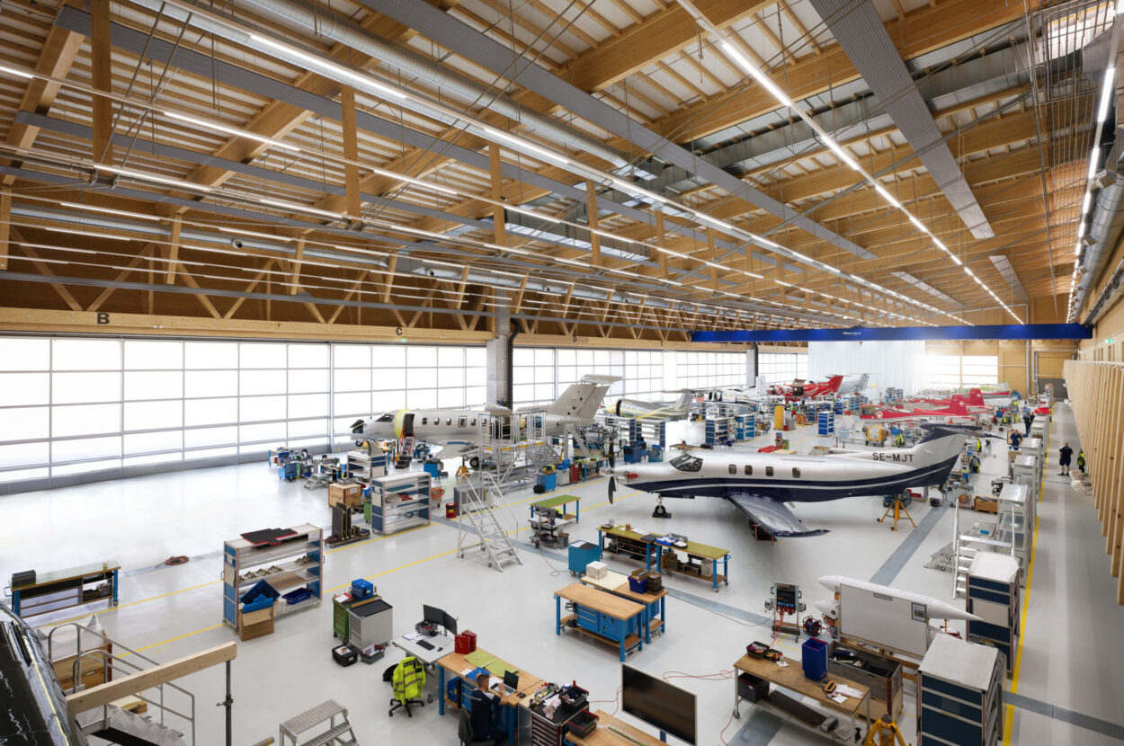 Gewerbegebäude, Pilatus Flugzeugwerke AG, Buochs NW