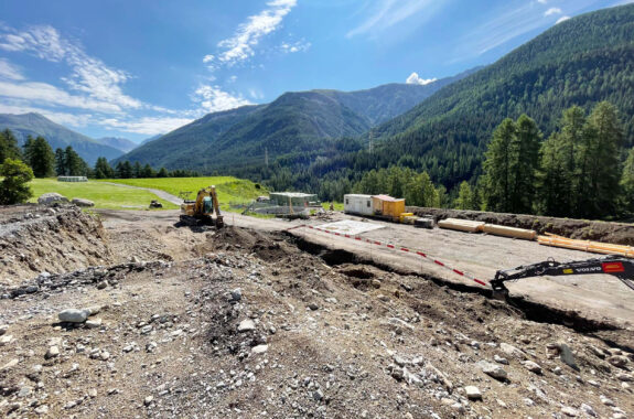 An- und Umbau Mutterkuhstall, Zernez GR