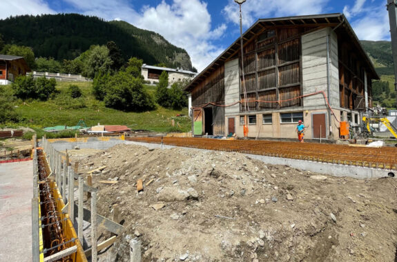 An- und Umbau Jungviehstall, Lavin GR