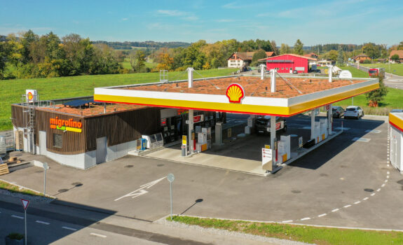 Tankstelle mit Shop, Artelia Suisse SA, Palézieux-Gare VD
