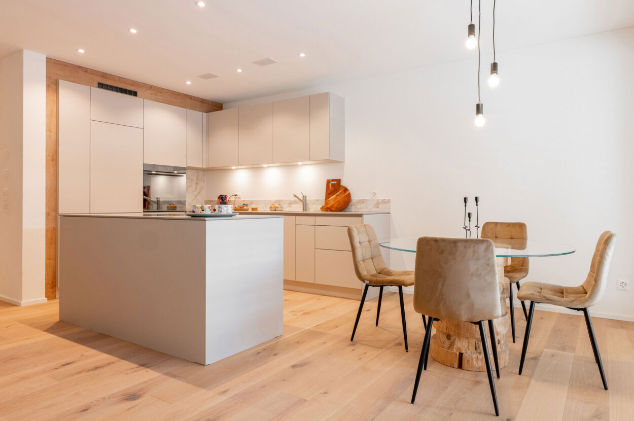 Küche der Mehrfamilienhäuser «Tannerhof» in Birrhard AG, Wohnbau