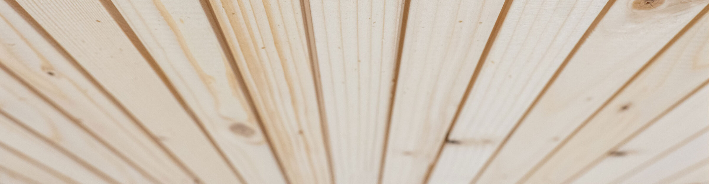 Strattura Naturholzdecken Brettstapel