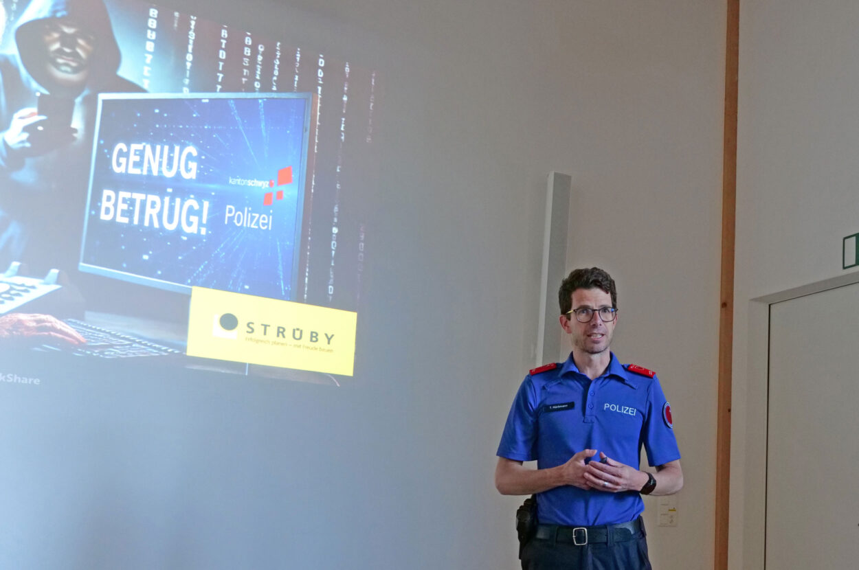 Strüby Feierabend Plus, Referat Cybercrime, Kantonspolizei Schwyz